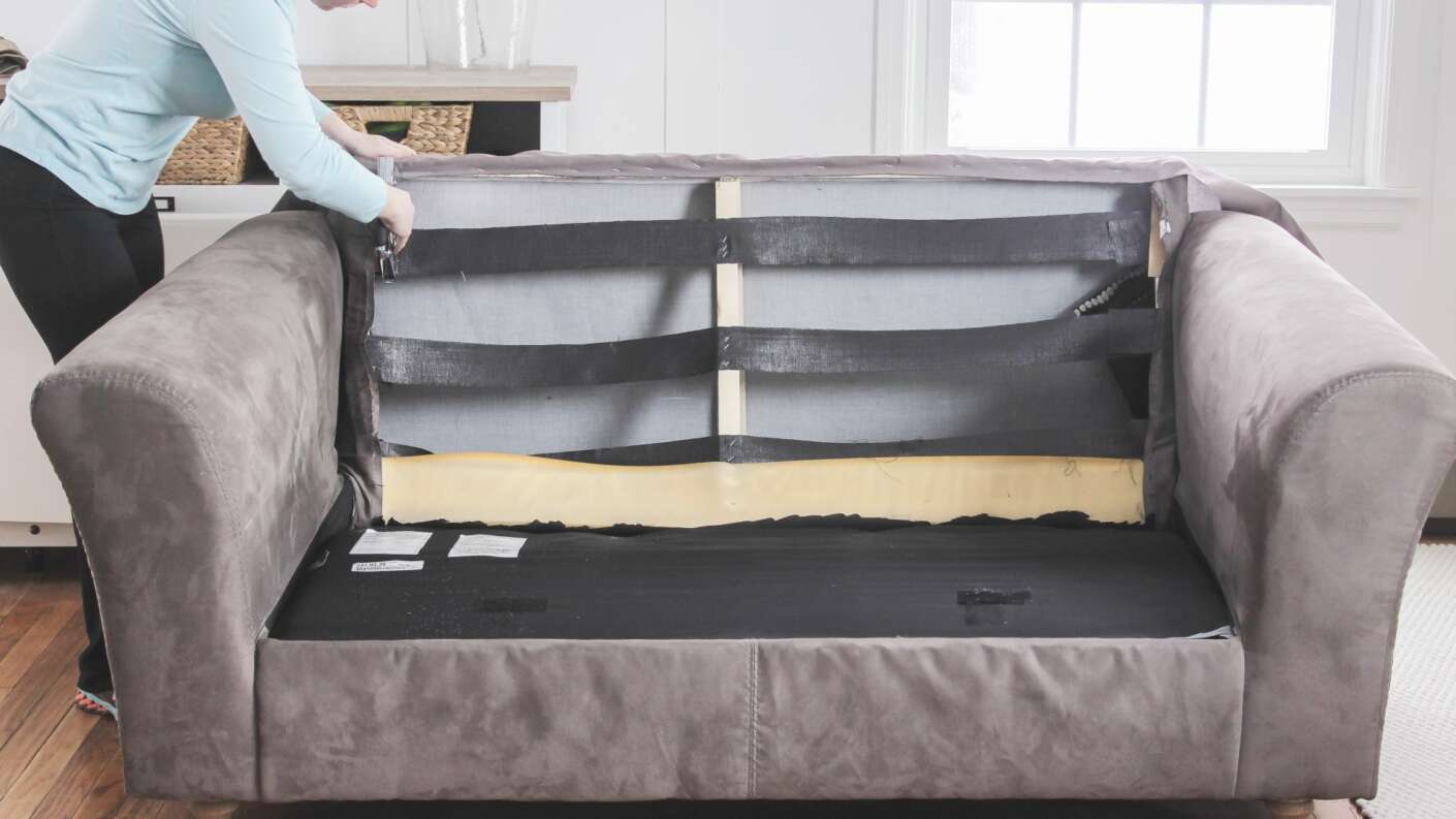 8 Quick and Easy ways to Remove Bad Smells from Leather