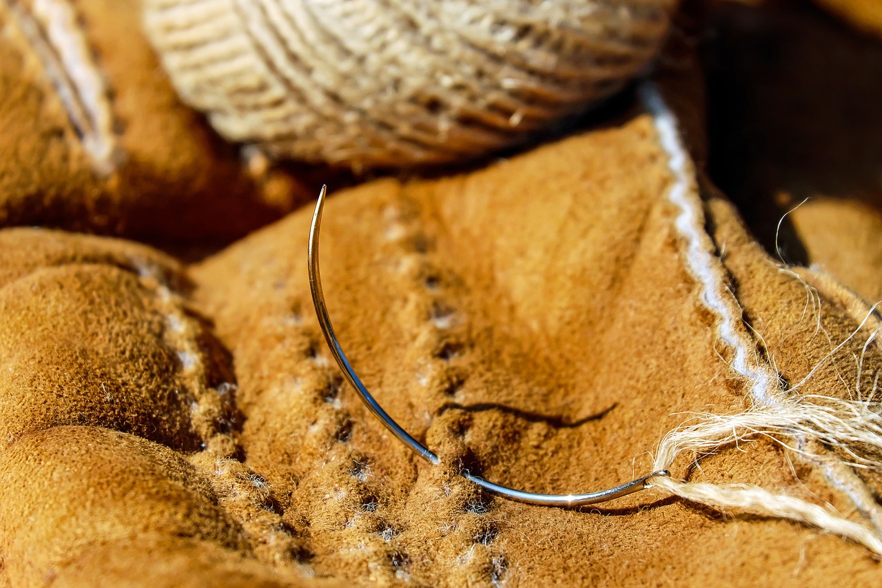 La Meilleure Façon de Réparer un Canapé Déchiré Blog de Comfort Works & Inspiration Design