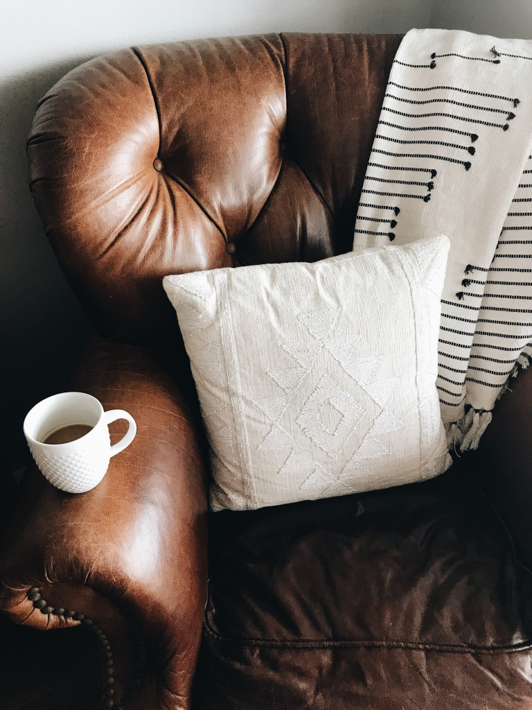 7 Smart Ways To Keep Your Sofa Looking Brand New