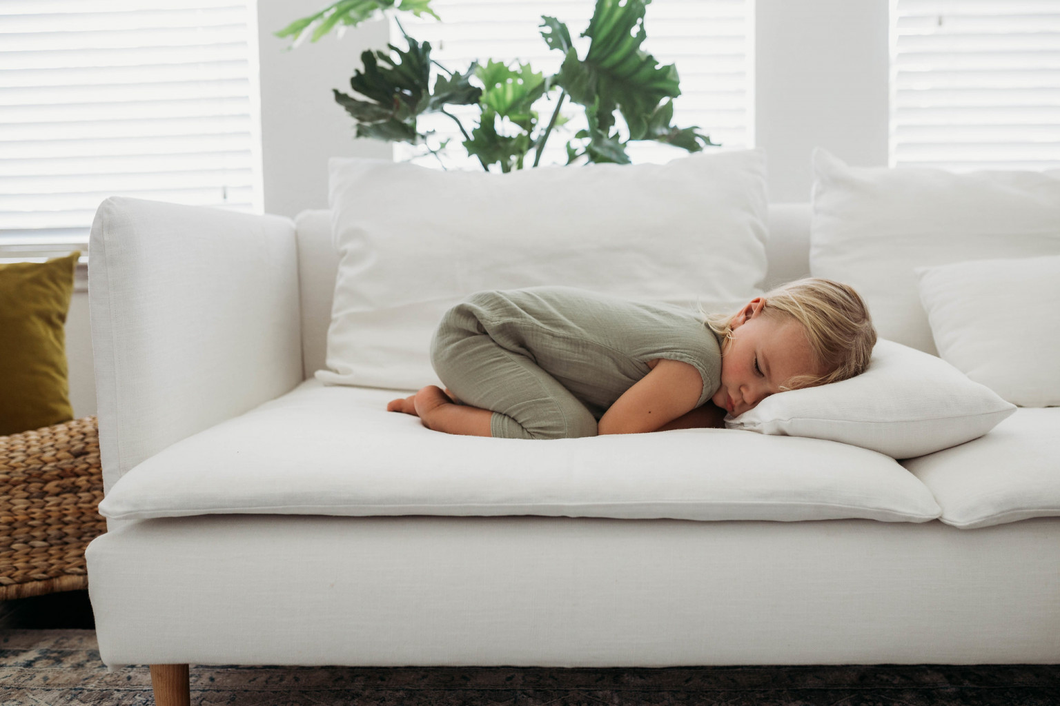 La Meilleure Façon de Réparer un Canapé Déchiré Blog de Comfort Works & Inspiration Design