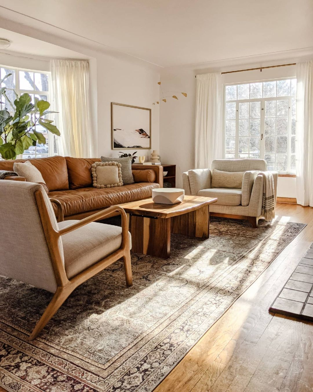 The best sofas to achieve a farmhouse living room | Comfort Works Blog